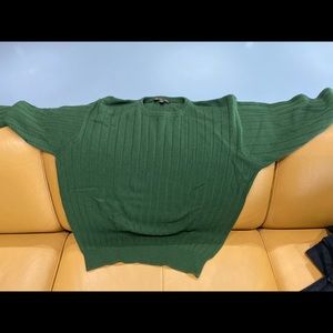 Loro Piana 100% chasmire sweater